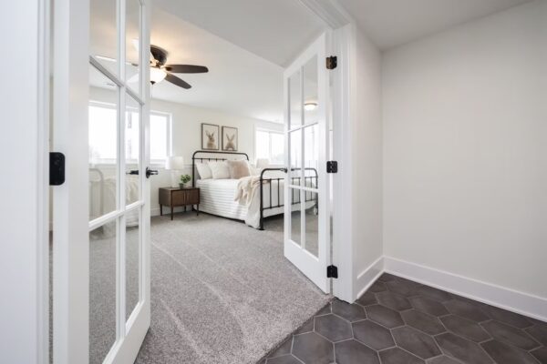 bb7a94_3cba382a60234280bd744c6e83b1f1e3~mv2