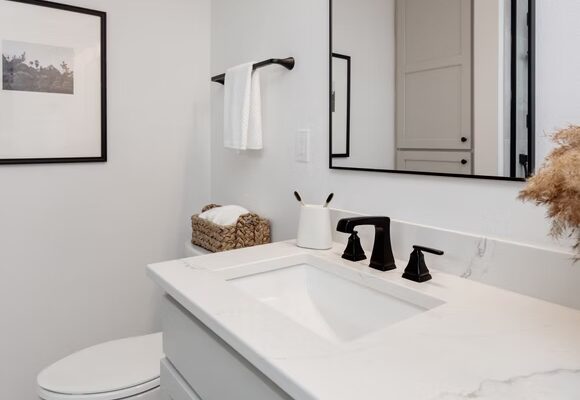 bb7a94_524adb402cc24d30ab259408168bb869~mv2