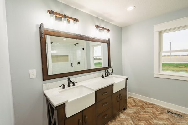 bb7a94_beaf87d2c9174391b65251c605247b3a~mv2